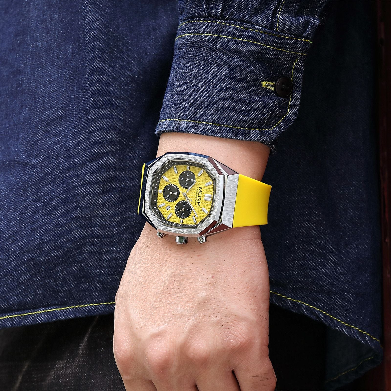 Culture Vault Men's Sport Military Wristwatch
